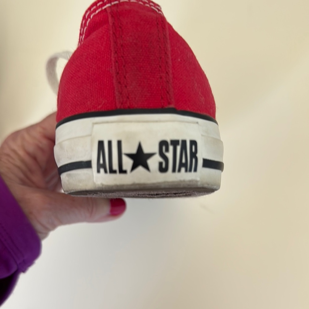 Converse Red Sneakers M6 Wm 8 - Picture 5 of 5